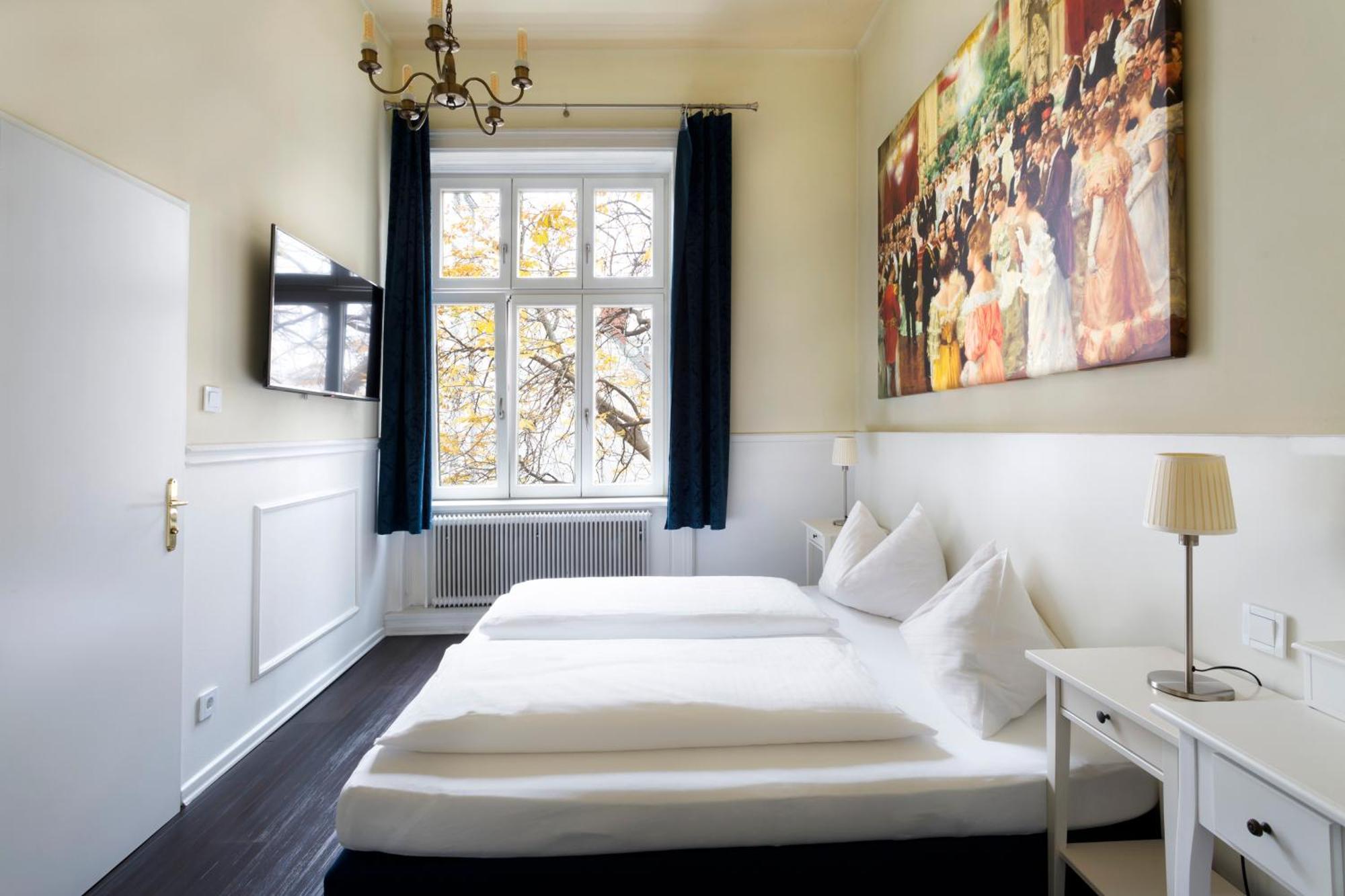Boutique Hotel Columbia Виена Стая снимка